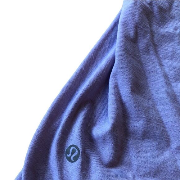 𝅺lululemon Tank Top with Soft Built In  Bra - Picture 4 of 10